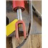 Image 3 : Red hyd ram c/w hoses