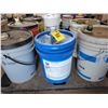 Image 4 : 8- Various partial pails of oil