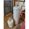 Image 1 : 100-lb & 25-lb propane tanks (Full)