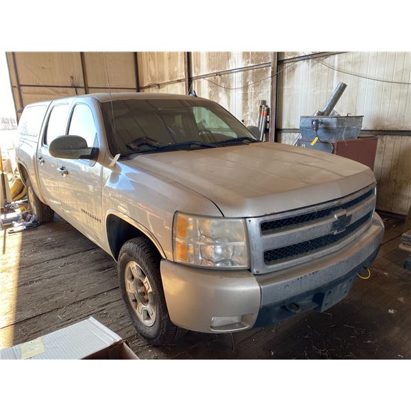 (Lots 218 to 219 are a Group Lot) 2008 Chev 1/2 ton 4x4, 4 door, Z71, V8, Auto, good rubber, rear hi
