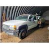 Image 35 : 2002 GM 1 ton 4x4, ext. cab, dual wheels, ball fifth wheel, tool box, motor was replaced, V8 auto, 3