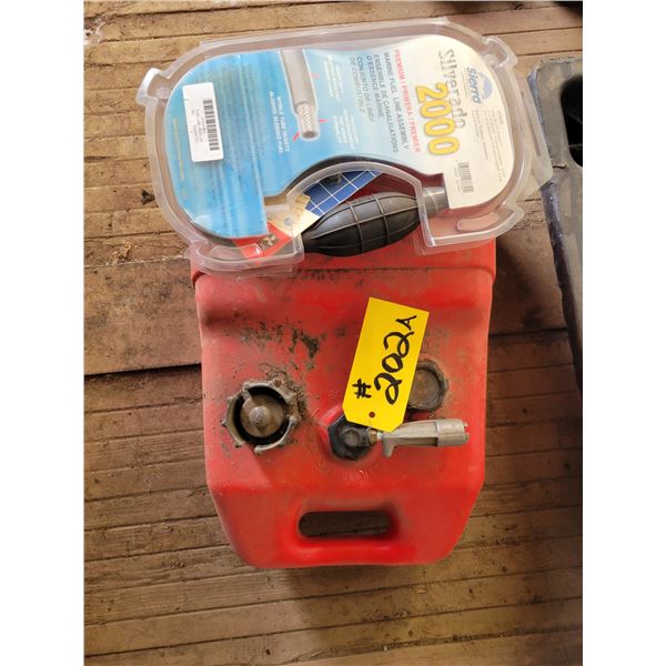 Red fuel tank & new primer pump