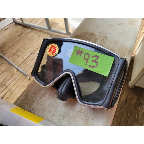 (Lots 93 & 93A are a Group Lot) New Scuba diving goggles
