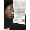 Image 3 : 2005-06 CLEVELAND CAVALERS TEAM SIGNED BASKETBALL (LEBRON JAMES...) UPPER DECK COA