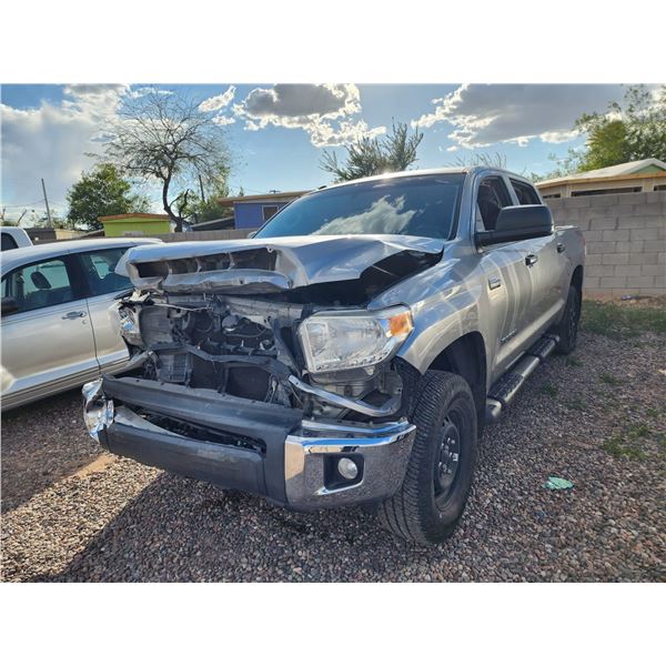 2016 TOYOTA TUNDRA