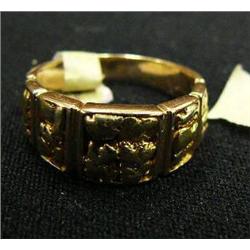 Men's gold nugget ring- retail value $295 (3)