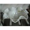 Image 3 : 2 milk glass bowls (99)