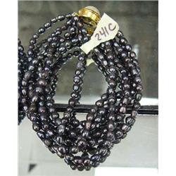 CHOICE on 6 multi-strand genuine pearl bracelets