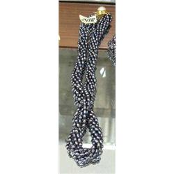 CHOICE on 6 multi-strand genuine pearl necklaces