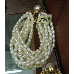 CHOICE on 3 multi-strand genuine pearl bracelets