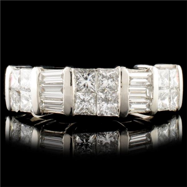 Platinum Ring with 1.71ctw Diamonds