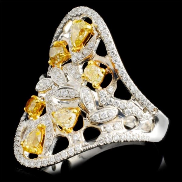 1.33ctw Fancy Color Diamond Ring in 18K Gold