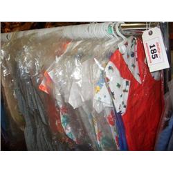 RAIL OF CHILDRENS GAREMENTS VARIOUS SIZES