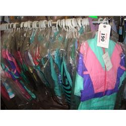 RAIL OF CHILDRENS GARMENTS VARIOUS SIZES