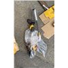 Image 2 : DEWALT 15" STRING TRIMMER ( DCST970B ) IN BOX *TOOL ONLY BATTERIES NOT INCLUDED*