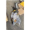 Image 2 : DEWALT 15" STRING TRIMMER ( DCST970B ) IN BOX *TOOL ONLY BATTERIES NOT INCLUDED*