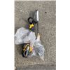 Image 2 : DEWALT 15" STRING TRIMMER ( DCST970B ) IN BOX * TOOL ONLY BATTERIES NOT INCLUDED *