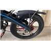 Image 8 : VICTORIAN M2 A BLACK / BLUE SHIMANO 7 SPEED ELECTRIC FOLDABLE E-BIKE WITH CHARGER - 55 KM RANGE,