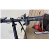 Image 6 : Y20 BLUE ELECTRIC FOLDABLE E-BIKE WITH CHARGER - 75 KM RANGE, HYDRAULIC DISC BRAKES, 7 LEVELS, LCD