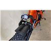 Image 9 : Y20 ORANGE ELECTRIC FOLDABLE E-BIKE WITH CHARGER - 75 KM RANGE, HYDRAULIC DISC BRAKES, 7 LEVELS, LCD