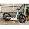 Image 2 : ALPINE RIDING A-RIDE PACIFIC COASTER FULL SUSPENSION ELECTRIC SIZE 24" FAT TIRE SCOOTER, WHITE,