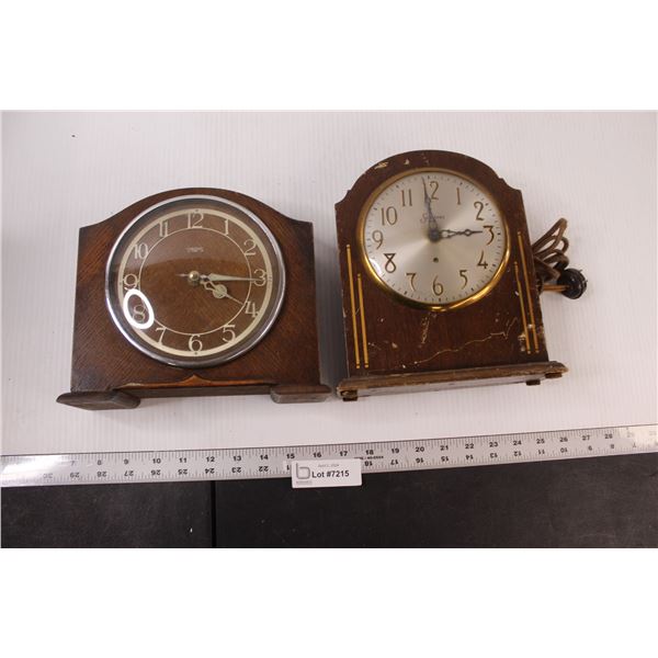 Battery Clock, Plug in Clock (untested)