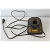 Image 7 : DeWalt Cordless Drill/Driver/Hammerdrill, (2) Batteries, Charger