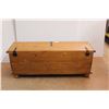 Image 6 : *Decorative Wooden Storage Trunk - 17" x 53" x 20"