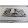 Image 1 : Deluxe Universal Fit Porcelain Cooking Grid