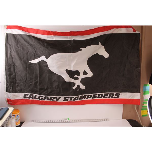 Calgary stampede flag 61 L / 31 H