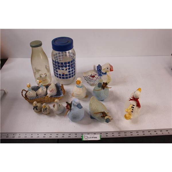 Duck Houseware: Salt and Pepper Shakers, Jars, Ceramic Decorations, etc.