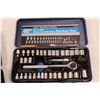 Image 2 : 40pc 1/4" & 3/8" Drive S.A.E/Metric Socket Set & 40pc Tap & Die Set