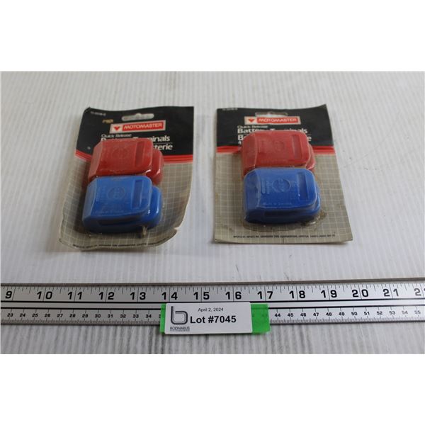 (2) Packs Motomaster Quick Release Battery Terminals - Sealed