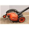 Image 6 : * Black & Decker Edge Hog Electric Lawn Edger - Working