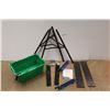 Image 1 : * Mastercraft Folding Work Table, Instruction Manual, Plastic Tub