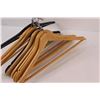 Image 4 : (9) Wooden Hangers