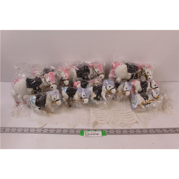 (4) Horse Decorations, (7) Pony Decorations, White Lace Runner