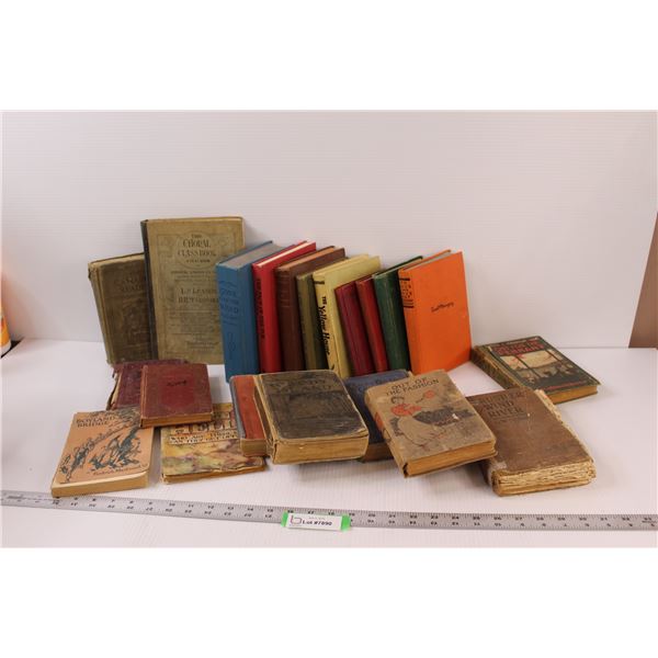 (21) Antique Books: Ernest Hemingway, Gone with the Wind, The Lion & The Lamb, Class Books, Misc.