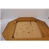Image 4 : Crokinole Board - No Chips/Pawns