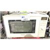Image 1 : PANASONIC MICROWAVE (CLEANING REQUIRED)