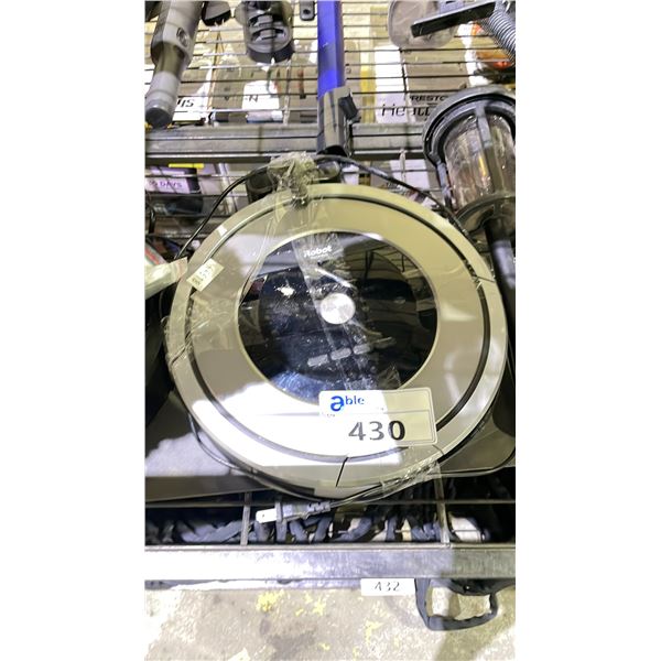 IROBOT ROOMBA ROBOT VACUUM CLEANER WITH DOCK