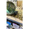 Image 2 : SOLAR OUTDOOR DRAGONFLY GLOBE LAMP & METAL DISH