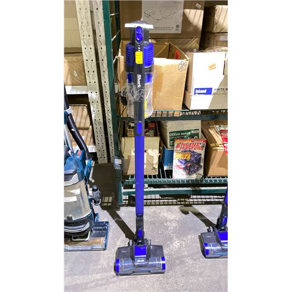 SHARK CORDLESS PET PLUS VACUUM WITH CHARGER