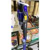 Image 2 : SHARK CORDLESS PET PLUS VACUUM WITH CHARGER