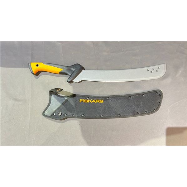 FISKARS MACHETE WITH SHEATH
