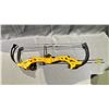 Image 2 : BEAR RECURVE BOW WITH 2 ARROWS