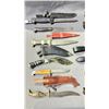Image 2 : LOT OF ASSORTED KNIVES