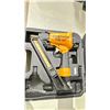 Image 2 : BOSTITCH STRAPSHOTMCN 150 1-1/2" NAILER