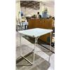 Image 2 : FOLDING TABLE