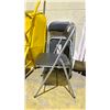 Image 2 : 4 FOLDING CHAIRS